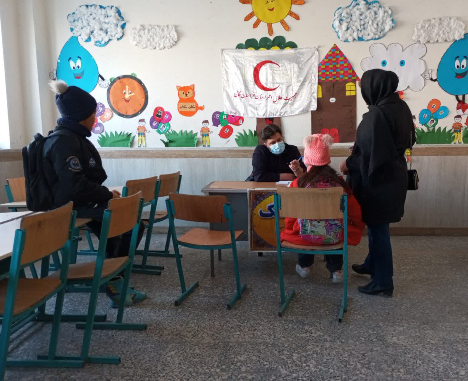 برگزاری کاروان سلامت بسیج در منطقه کوی وحدت شیروان